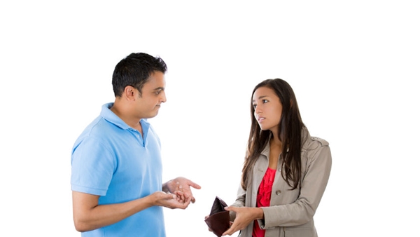 സാമ്പത്തിക ഭദ്രതയിൽ ആശങ്കയുണ്ടോ? 12 മാസത്തിൽ എമർജൻസി ഫണ്ട് സൃഷ്ടിയ്ക്കാൻ 5 കടമ്പകൾ