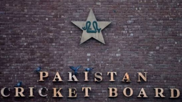 'ചാമ്പ്യൻസ് ട്രോഫി ചതിച്ചു', 'കടം കേറി കുടുങ്ങി പാകിസ്ഥാൻ ക്രിക്കറ്റ് ബോർഡ്