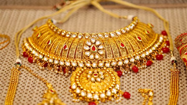 Kerala Gold Rate: സ്വർണ വിലയിൽ വെന്തുരുകി സാധാരണക്കാർ, ഇന്നും കുതിപ്പ് തുടരുന്നു