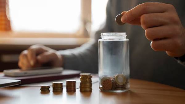 2025 ൽ പേർസണൽ ലോൺ എടുക്കാൻ പോകുന്നവരാണോ? ഈ കാര്യങ്ങൾ ശ്രദ്ധിച്ചാൽ നിങ്ങൾക്ക് കൊള്ളാം