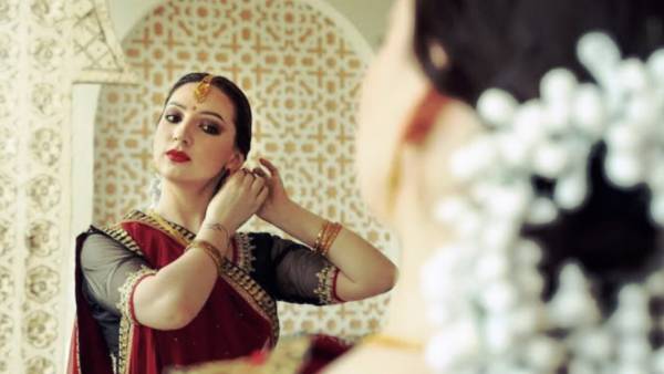 'തിരുമ്പി വന്തിട്ടെൻ', പ്രതാപം തിരിച്ചു പിടിച്ച് സ്വർണം: ദിവസങ്ങൾക്ക് ശേഷം, വിലയിൽ ഇന്ന് മുന്നേറ്റം 'തിരുമ്പി വന്തിട്ടെൻ', പ്രതാപം തിരിച്ചു പിടിച്ച് സ്വർണം: ദിവസങ്ങൾക്ക് ശേഷം, വിലയിൽ ഇന്ന് മുന്നേറ്റം