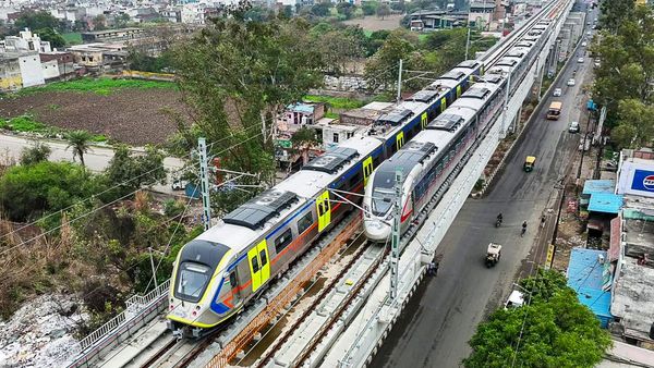 റെയിൽവൺ: ഓൺലൈൻ ടിക്കറ്റ് മുതൽ പ്ലാറ്റ്ഫോം ടിക്കറ്റ് വരെ ബുക്ക് ചെയ്യാം