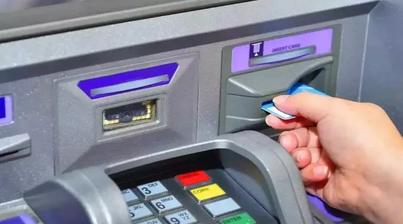 എടിഎമ്മിൽ നിന്നും എത്ര തവണ പണം പിൻവലിക്കാം..?