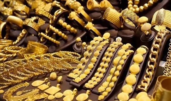 ഇന്ന് കുറഞ്ഞതിൽ ആശ്വാസം വേണ്ട, സ്വർണവില 3 ലക്ഷം കടക്കും