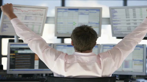 വാങ്ങാൻ 7 ഓഹരികൾ, നേട്ടം 23 ശതമാനം വരെ