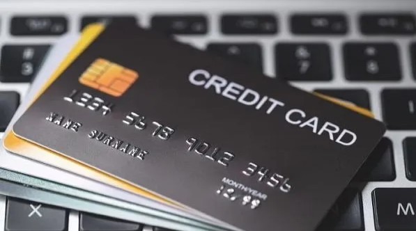 ഈ ക്രെഡിറ്റ് കാർഡുകളുണ്ടെങ്കിൽ മികച്ച ലാഭം നേടാം