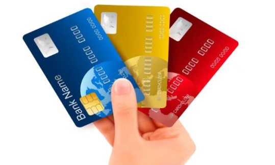 എ.ടി.എം കാർഡ് മെഷീനിൽ കുടുങ്ങിയോ..? ചെയ്യേണ്ടത് ഇതാണ്