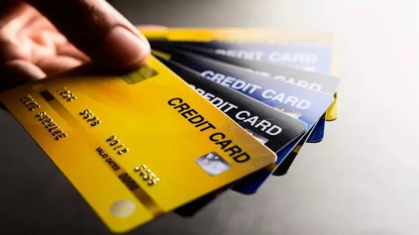 കീശ കാലിയാകാതെ ഷോപ്പിംഗ്, ഇതാ ക്രെഡിറ്റ് കാർഡ് ഓഫറുകൾ