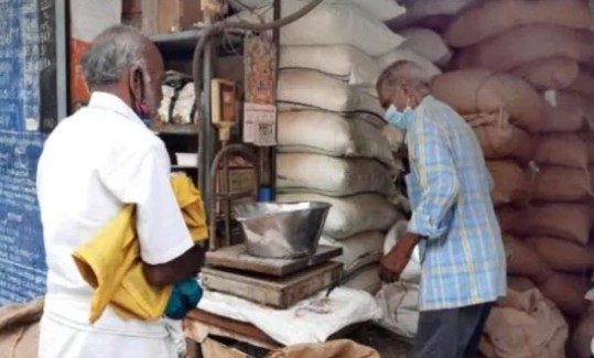 ഈ മാസം റേഷൻ സാധനങ്ങൾ കൂടുതൽ കിട്ടുമോ..? 