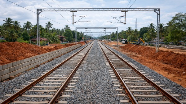 കേരളം കാത്തിരുന്ന റെയില്‍പാത ഇരട്ടിപ്പിക്കലിന് ഉടന്‍ അനുമതി