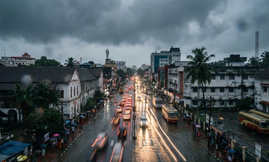 കനത്ത ചൂടിന് ആശ്വാസം, വീണ്ടും മഴ എത്തും