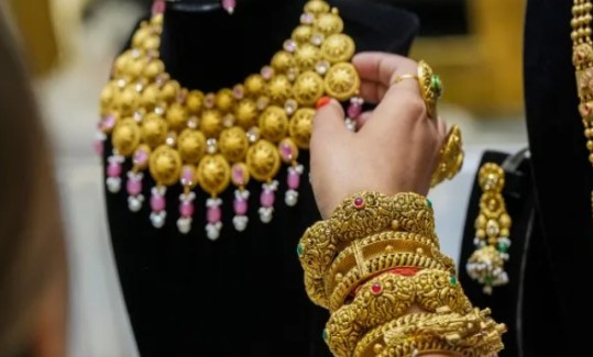 പവന്  1,19,320 രൂപ, സ്വർണം ഇനി സ്വപ്നങ്ങളിൽ മാത്രം