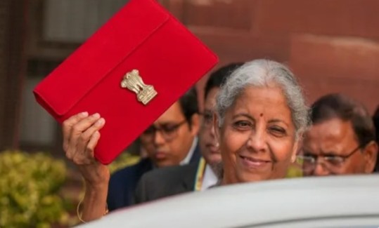 യൂണിയൻ ബജറ്റ് 11 മണിക്ക്, പ്രതീക്ഷയോടെ രാജ്യം