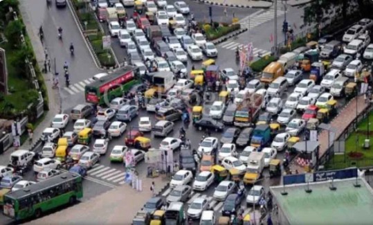 ബെംഗളൂരു ജീവിതം കഷ്ടം തന്നെ, കാരണങ്ങൾ പലതാണ്