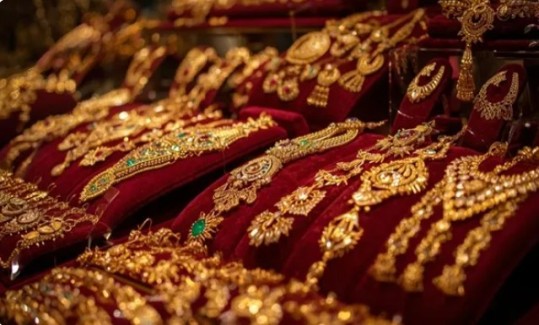 സംസ്ഥാനത്തെ സ്വർണവില കുറഞ്ഞു