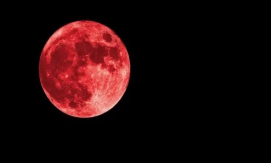 ബ്ലഡ് മൂണ്‍ നാളെ, മാനം നോക്കി നടക്കാം