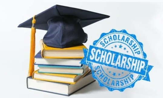 സ്കോളർഷിപ്പോടെ പഠിക്കാം, അപേക്ഷ ഇങ്ങനെ നൽകിയാൽ മതി