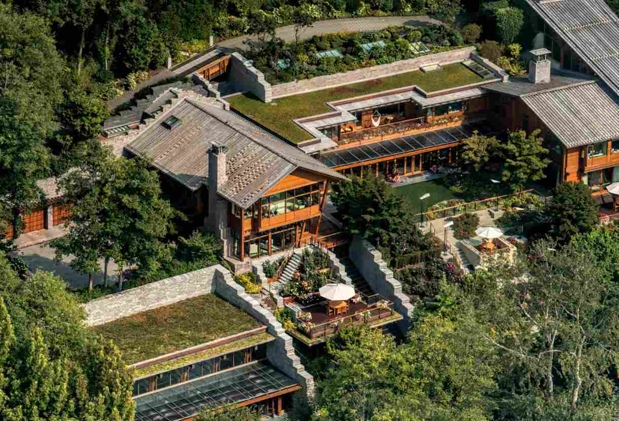  பில் கேட்ஸ்-ன் வாயை பிளக்கவைக்கும் பிரம்மாண்ட வீடு..! 