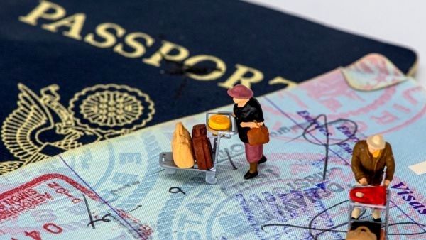 International Travel: ತೊಂದರೆಯಿಲ್ಲದೆ ಅಂತರಾಷ್ಟ್ರೀಯ ಪ್ರಯಾಣಕ್ಕೆ ಟಿಪ್ಸ್, ಚಿತ್ರಗಳ ನೋಡಿ