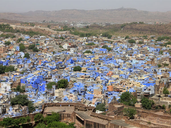 Housing sales: ಈ ಎಂಟು ನಗರಗಳಲ್ಲಿ ಮನೆ ಮಾರಾಟ ಭಾರೀ ಏರಿಕೆ, ಚಿತ್ರಗಳನ್ನು ನೋಡಿ