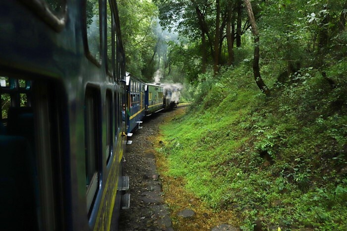 Indian Railways: ಪ್ರವಾಸಿಗರನ್ನು ಆಕರ್ಷಿಸಲು ನೀಲಗಿರಿ ಬೆಟ್ಟಗಳಲ್ಲಿ ಓಡಾಡುತ್ತಿದೆ ನವೀಕರಣಗೊಂಡ ರೈಲುಗಳು- ಇಲ್ಲಿವೆ ಮನಮೋಹಕ ಚಿತ್ರಗಳು