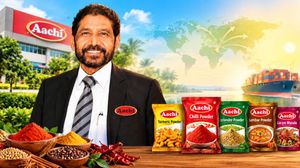 ஹேர் டை விற்றவர் இன்று ரூ.2000 கோடி மசாலா பிராண்டின் ஓனர்! ஆச்சி மசாலா உருவான கதை தெரியுமா?