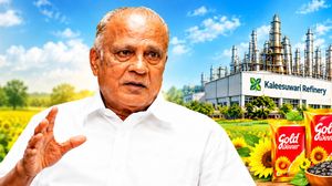 1 ரூபாயுடன் சென்னை வந்து.. ரூ.6,000 கோடி பிசினஸை உருவாக்கிய நபர்! கோல்டு வின்னருக்கு பின்னடி இப்படி ஒரு கதையா?