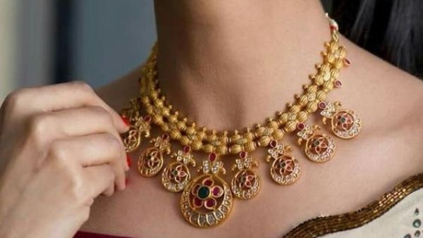 மதுரை மக்களே இன்று தங்கம் வாங்கலாமா? உங்க ஊரில் ஒரு சவரன் விலை என்ன?