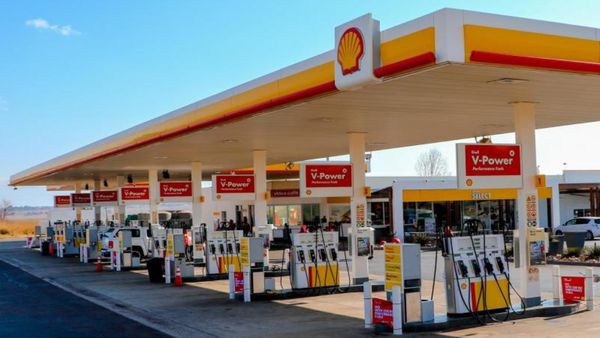 திடீரென பெட்ரோல், டீசல் விலையை உயர்த்திய Shell நிறுவனம்..!! வாகன ஓட்டிகளே கவனம்..!!