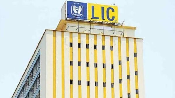 2 நாட்களில் ரூ.31,000 கோடி வருமானம் பார்த்த மத்திய அரசு.. எல்லா புகழும் LICக்கே..!!