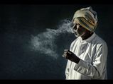 புகைபிடித்தல் உடல்நலத்திற்கு கேடு!! சொன்னா கேட்கவா போறீங்க..