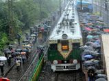 மும்பை பங்குச்சந்தை 200 புள்ளிகள் சரிவு: ரயில்வே பட்ஜெட் எபெக்ட்