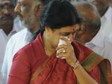 எம்எல்ஏ-க்களை ‘கோல்டன் பே ரிசார்ட்டில்’தங்க வைக்க சசிகலா செலவு செய்த தொகை எவ்வளவு தெரியுமா?