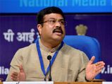 தீபாவளி முதல் பெட்ரோல் விலை குறையும்.. செல்கிறார் தர்மேந்திர பிரதான்! 