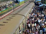 மார்ச் 1 முதல் ரயில் பட்டிகளில் முன்பதிவுக்கான சார்ட் ஒட்டப்படாது.. ஏன்? 