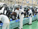 Automobile துறையில் 32,000 பேருக்கு வேலை போச்சுங்கய்யா! வேலையிழப்பு பயத்தில் 10 லட்சம் பணியாளர்கள்! 