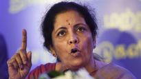 ஆட்டோமொபைல் துறையின் சரிவிற்குக் காரணம் ஓலா, உபர்: நிர்மலா சீதாராமன்
