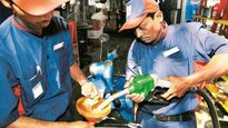  கச்சா எண்ணெய் விலை 8% சரிந்தும்.. பெட்ரோல், டீசல் விலையில் மாற்றமில்லை..!