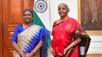 பட்ஜெட் 2023: வரலாற்று நிகழ்வு.. பெண் ஜனாதிபதி, பெண் நிதி அமைச்சர்..! களைகட்டும் நாடாளுமன்றம்..! 