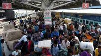 ரயில் பயணிகளுக்கு அதிர்ச்சி.. விரைவில் ரயில் டிக்கெட் விலை உயரப்போகுது..!!
