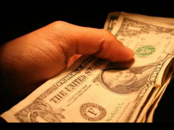 குறைந்து வரும் வெளிநாட்டு நிதி: