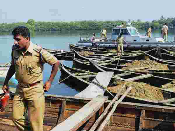 சுரங்கத் துறை குழப்பம்