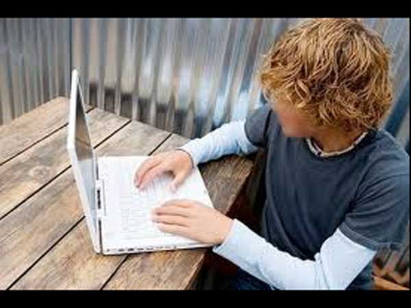 கவனமாக அழியுங்கள்