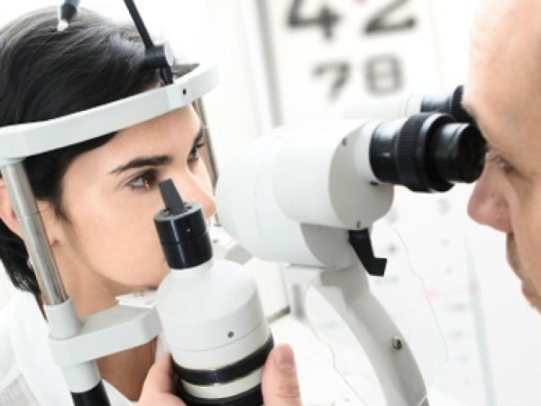 கண் பரிசோதனை