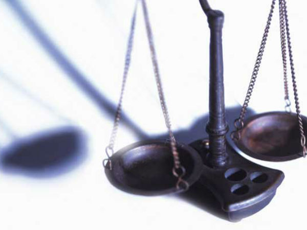 கடுமையான சட்ட திட்டங்கள்