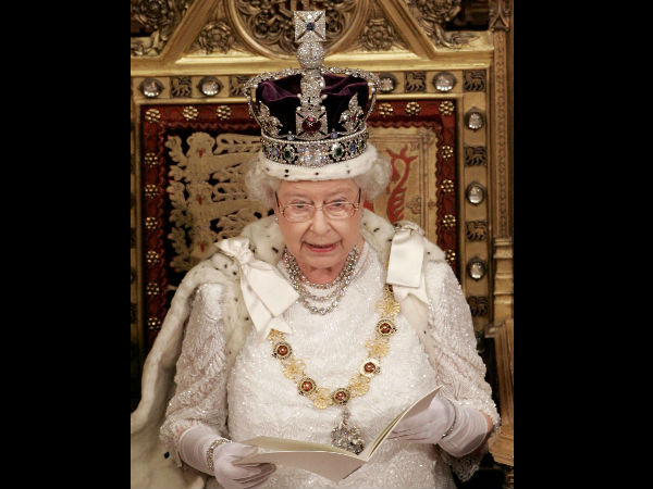  எலிசபெத் ராணி