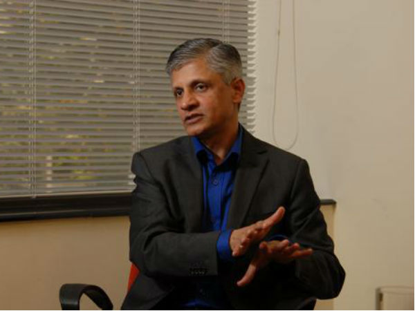 ஸ்ரீநிவாஸ்