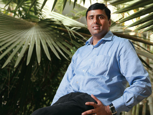 யார் அந்த அதிகாரிகள்