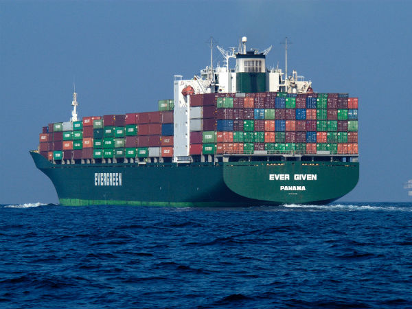 கப்பல் போக்குவரத்து சட்டத்தில் மாற்றம் தேவை: நிதின் கட்கரி