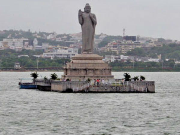 ஏரிக்குள் கழிவு நீர்?